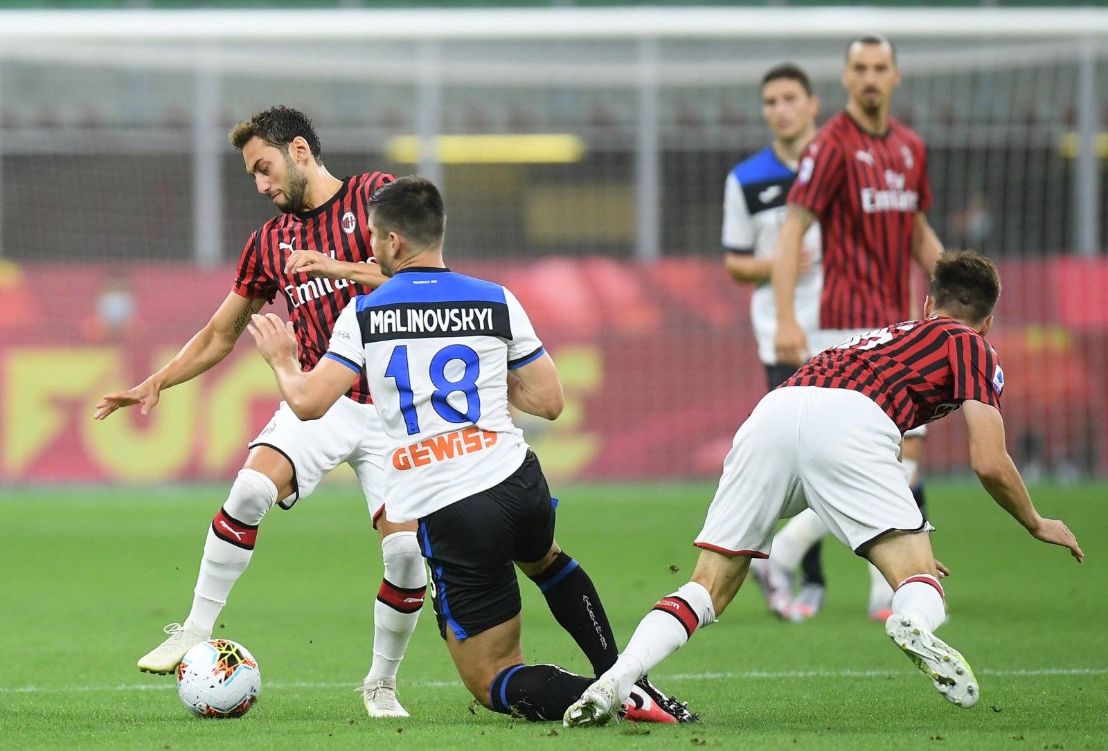 从清晨葡萄牙体育调整名单以备社区盾到上海久事强势反弹，亚特兰大赛后豪取连胜的简单介绍